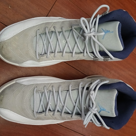 Men's Air Jordan Retro 12 Basketball Shoes - Picture 1 of 4